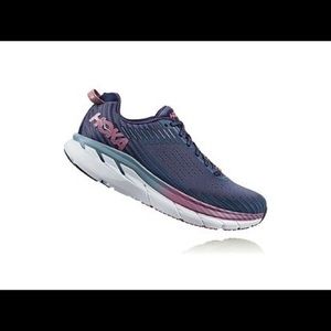 Hoka One One Clinton 5 wide